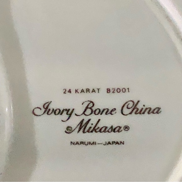 Mikasa 24 Karat Bone China Leaf Rose 2 Part Dish - Picture 6 of 9